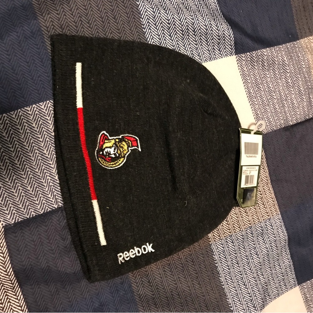 Reebok Ottawa Senators Black Cuffed Knit Reversible Beanie